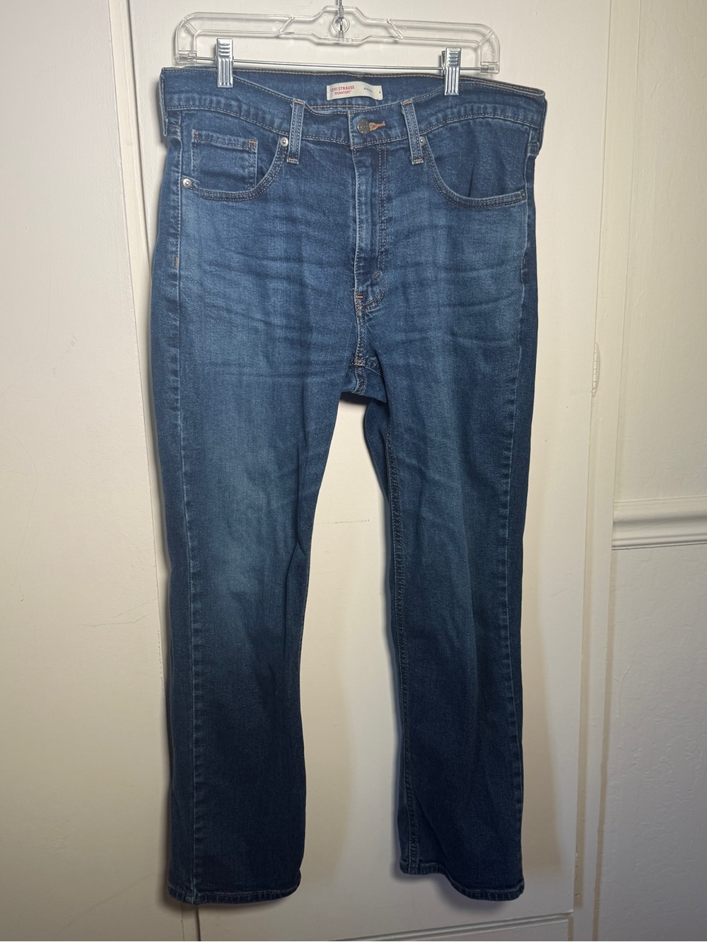 Levi's 34x30 Athletic Men's Dark Blue Straight-Leg Jeans